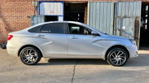 r17 диски на Весту седан LS + haida 215/45