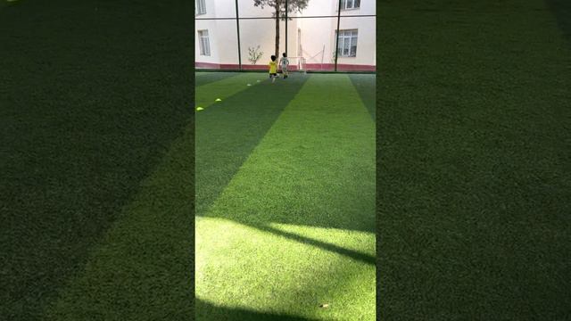 Неделя активных тренировок в месте @pakhtakor_kids 🇺🇿. А как вы проводите время ? смотреть онлайн