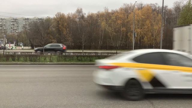 Поездка на автобусе 136 от ВДНХ Главный вход до МЦД Лианозово и до ВДНХ Главный вход смотреть онлайн