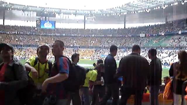 Eltertolio@Paris-Entrada a Saint Denis смотреть онлайн