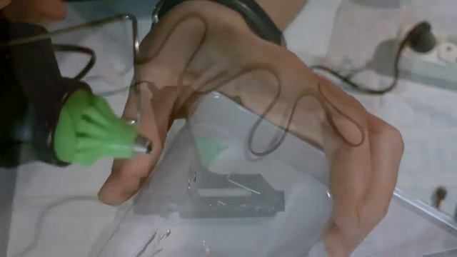 Недорогой клеевой пистолет FAVORIT 12-101 65w обзор