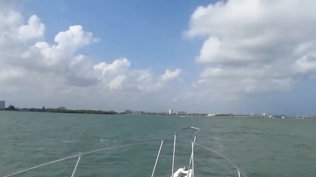 Bayliner 2556 смотреть онлайн