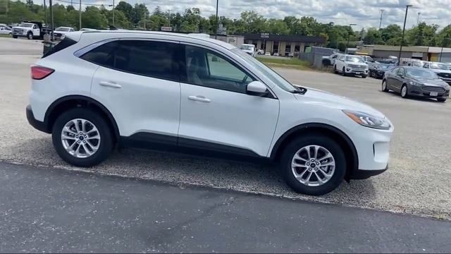 2020 Ford ESCAPE SE offered for sale by Austin Meenach in Cincinnati, Ohio at Beechmont Ford смотреть онлайн