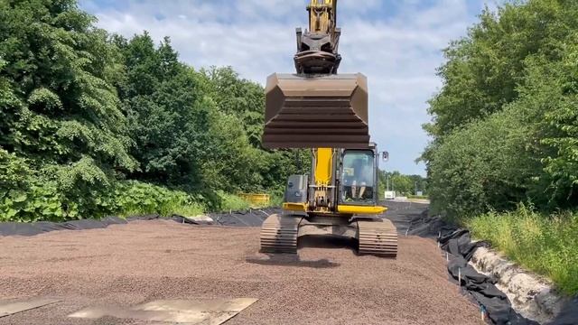 Levering, udlægning og komprimering af Leca® letklinker смотреть онлайн