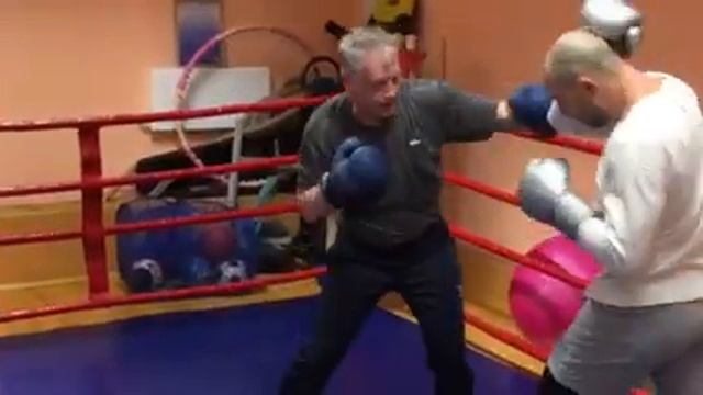 Отработка защита с последующей атакой боковым в голову (24 10 2020 г.) смотреть онлайн