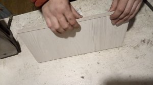 Как наклеить кромку на лдсп, ламинат, столешницу. Клеим кромку утюгом своими руками.