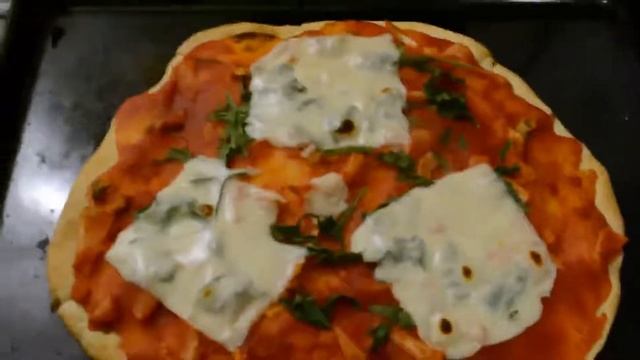 ВКУСНЕЙШАЯ ПИЦЦА СО СВЕЖЕ МАРИНОВАННОЙ СЕЛЕДКОЙ. КАК ПОХУДЕТЬ. ДИЕТА. МАРИНОВАННАЯ РЫБА. ПИЦЦА. ЕДА смотреть онлайн