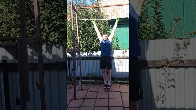 Новые рекорды в подтягиваниях и отжиманиях на брусьях. смотреть онлайн