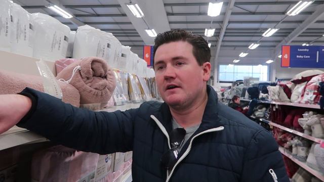 B&M COME SHOP WITH ME WHATS NEW AT B&M CHRISTMAS WINTER 2019 смотреть онлайн