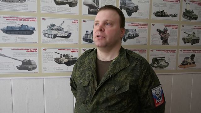 На базе ДОСААФ проходят курсы начальной военной подготовки смотреть онлайн