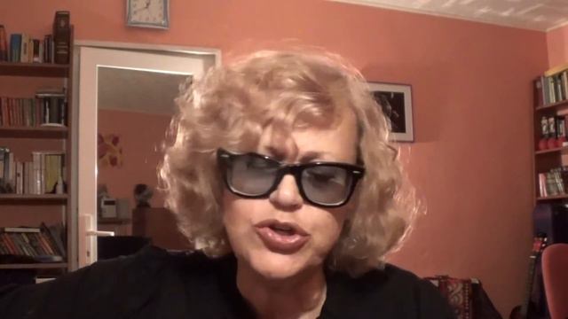 "Врачи-ау-у-у.."исп.автор смотреть онлайн