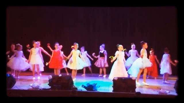 Я танцую "Минуэт"! смотреть онлайн