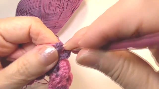 Объёмный рисунок крючком. Crochet knitting pattern. Мастер-класс. Равиля Рукодельница смотреть онлайн