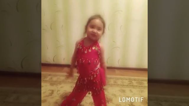 Какой красивый костюм смотреть онлайн