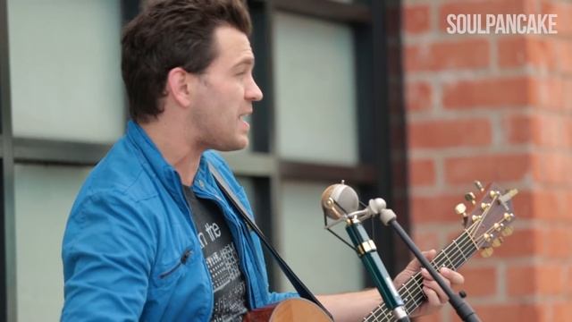 Andy Grammer performing "Sunday Morning" | Sidewalk Sessions смотреть онлайн