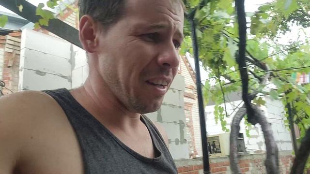 КУПИЛИ ЗАБРОШЕНЫЙ ДОМ И ПЕРЕДЕЛЫВАЕМ ВСЕ МЕНЯ ОН ПОДВЕЛ ПРИШЛОСЬ ВСЕ ДЕЛАТЬ ЗАНОГО СЛОМАЛАСЬ МАШИНА смотреть онлайн