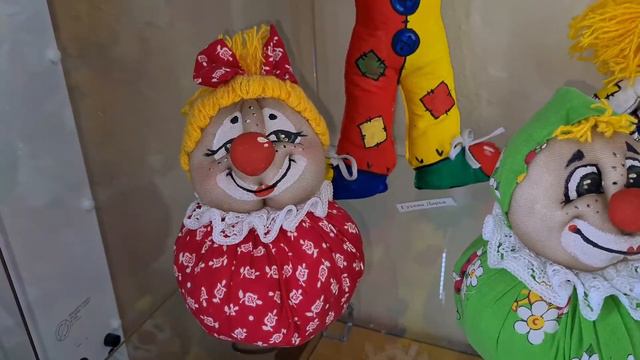 ВЕСЕЛЫЕ КЛОУНЫ. смотреть онлайн