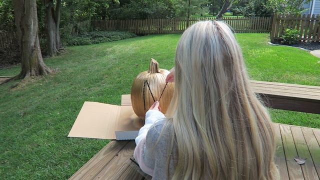 DIY Monogram Pumpkin | Easy, $10, 10 Minute Pumpkin! | Fall DIY | Erica Lee смотреть онлайн