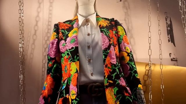 италия Treviso Dior, Gucci,YSL,бутик le noir смотреть онлайн