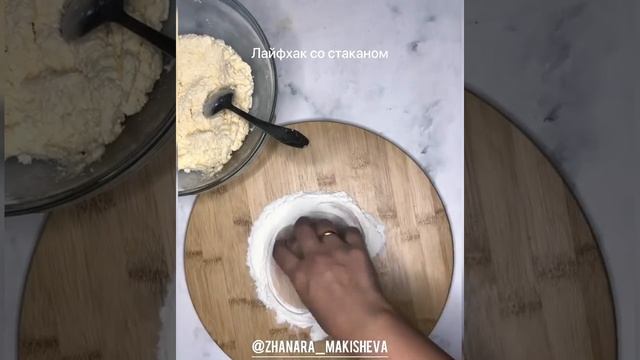 ЛУЧШИЕ СЫРНИКИ В ТВОЕЙ ЖИЗНИ ЗА 5 МИНУТ|Сливочные, воздушные, нежные смотреть онлайн