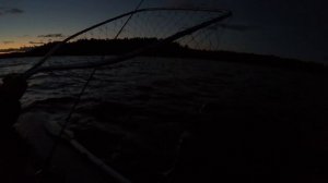 КЛЁВый видос | Ночной троллинг на судака и щуку