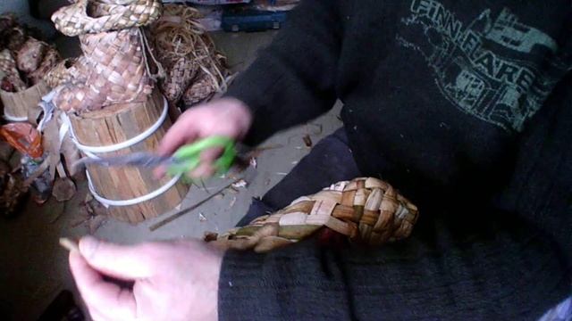 Лапти из рогоза начало плетения по шагам,  пятка №4