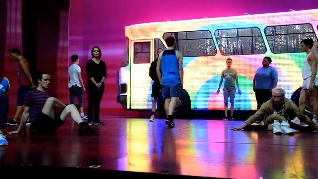 Priscilla Queen of the Desert- Behind the Scenes смотреть онлайн