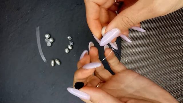 Как закрепить бусины на проволоке. Часть2 /Как сделать украшение в прическу своими руками? смотреть онлайн
