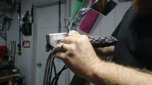 YAMAHA ROYAL STAR 10'' APE HANGERS смотреть онлайн