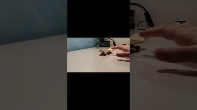 сделал новую деку для фингерборда!И покатался на ней! смотреть онлайн