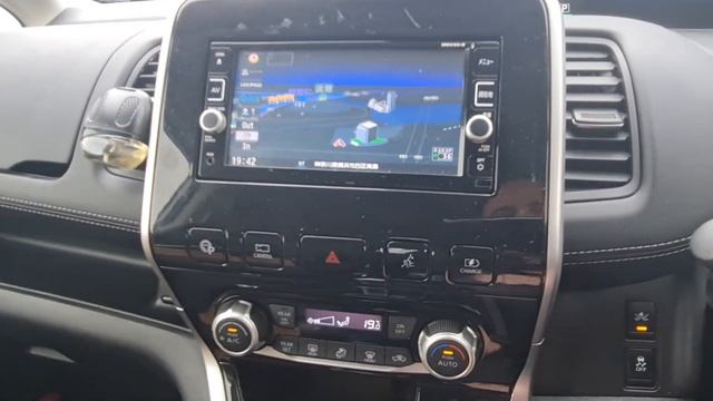 Nissan Serena e-Power Highway Star V. Разгон до 100 и прочая мелочь смотреть онлайн