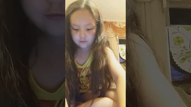 Смотрю видео в приложения Like есть Slowmo