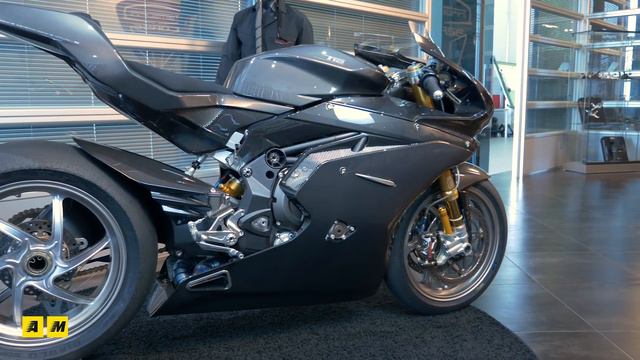 Massimo Tamburini T12. La Moto смотреть онлайн