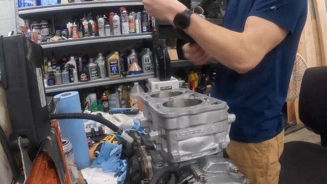 2014 Polaris pro Rmk 800 engine assembly time lapse смотреть онлайн