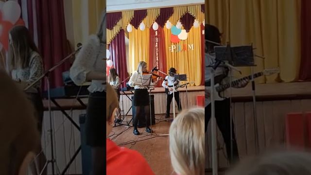 КиШ Лесник ПОЛНОЕ ВИДЕО Кавер В школе смотреть онлайн