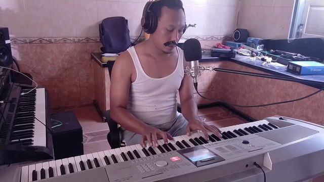 #queen #freddiemercury #time                                                   Time Waits For No On