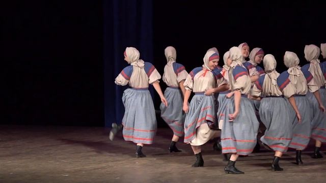 Ансамбль "Славяне". "По-над горочкой". Ensemble "Slavs". "Over the hill" смотреть онлайн
