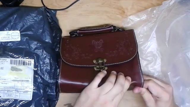 Посылка из Китая №2/Женская сумочка из кожзама. смотреть онлайн