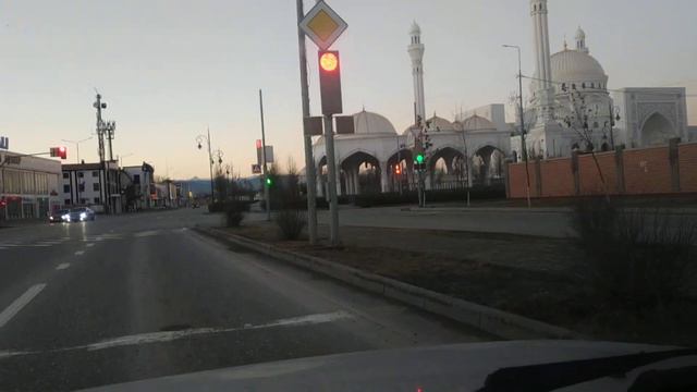 Белая мечеть в Чеченской республике имени пророка Мухаммада (с.а.в.)