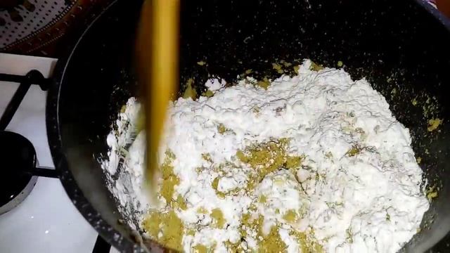 Ладу из нутовой муки - Besan Ke Ladoo