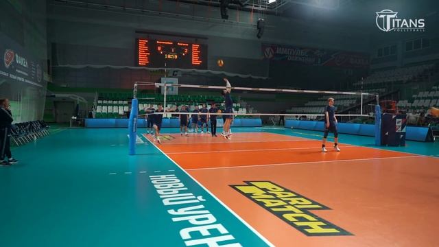 Волейбольный Клуб «ФАКЕЛ» (Новый Уренгой) | Открытая Тренировка смотреть онлайн