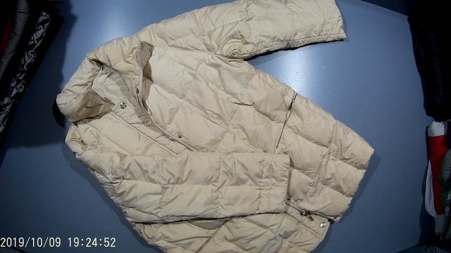 Скидка 15%. С 19. Уп № 26 (2019г). Куртки м/ж. Англия. С/с 283 рубля за единицу. смотреть онлайн