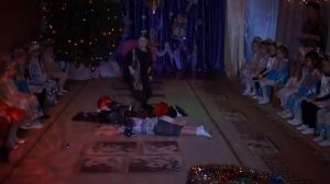 Простой танец разбойников в детском саду.