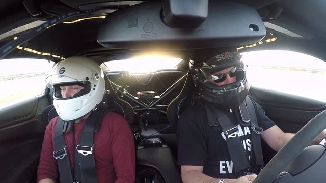 Journalists Test Drive the 2017 Chevrolet Camaro ZL1 | AutoMotoTV смотреть онлайн