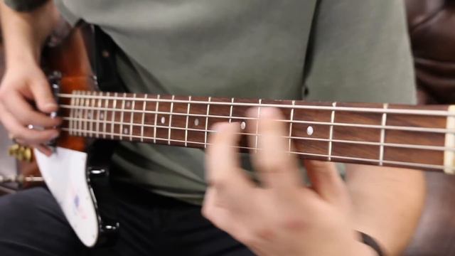 Guitar of the Day: 1976 Gibson Thunderbird Bass | Norman's Rare Guitars смотреть онлайн
