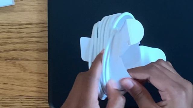 Unboxing Google's Pixelbook Go смотреть онлайн