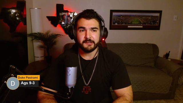 Should A&M and Texas Play on Thanksgiving Day? | Live Show Episode 23 смотреть онлайн