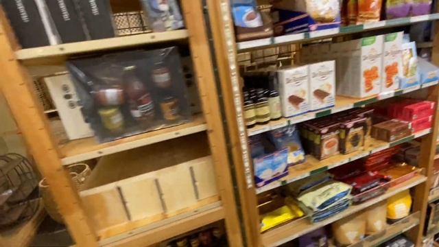 ~Зашли в WORLD MARKET~Долго выбираем КОНФЕТЫ «СУШИ»~Маринованные ОГУРЦЫ~ смотреть онлайн