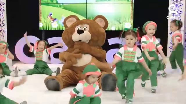 Ак Шоола балдар хору жана Аваскан  Мамалак