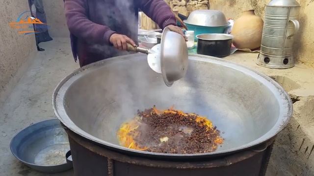 Afghani Kabuli Pulao Recipe ( Qabili ) Village Style  | Village Life Afghanistan